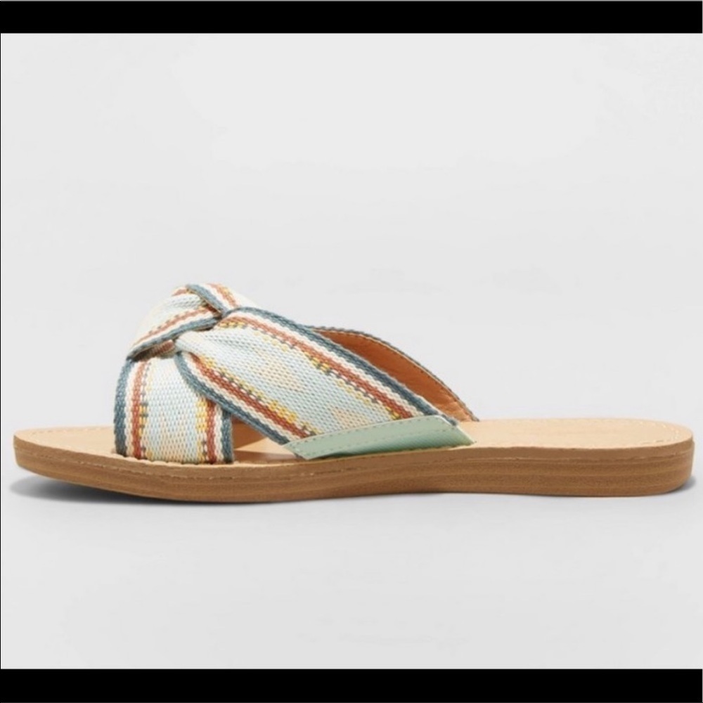 Universal Thread boho sandals - Picture 2 of 6